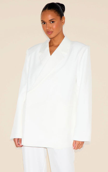 https://mediahub.prettylittlething.com/cnm1739_white_xl