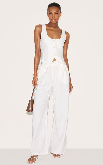 https://mediahub.prettylittlething.com/cnm1793_white_xl