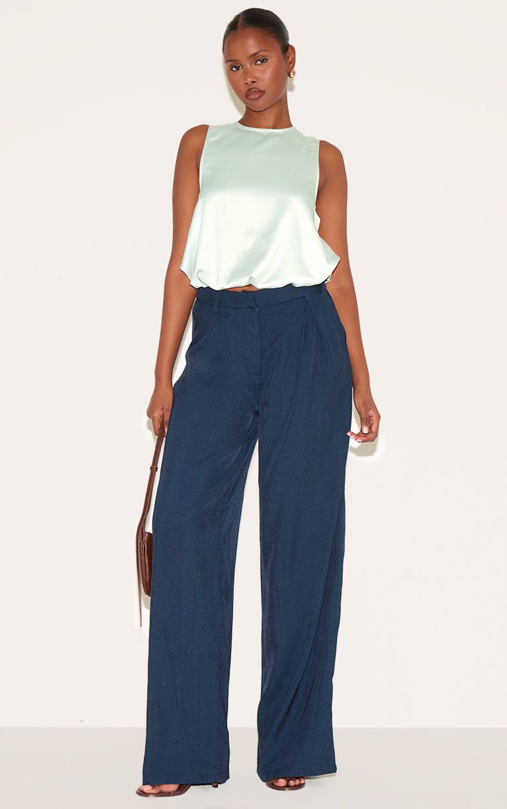 https://mediahub.prettylittlething.com/cnm2403_sage%20green_xl_2