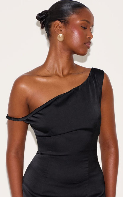 https://mediahub.prettylittlething.com/cnm2451_black_xl_3