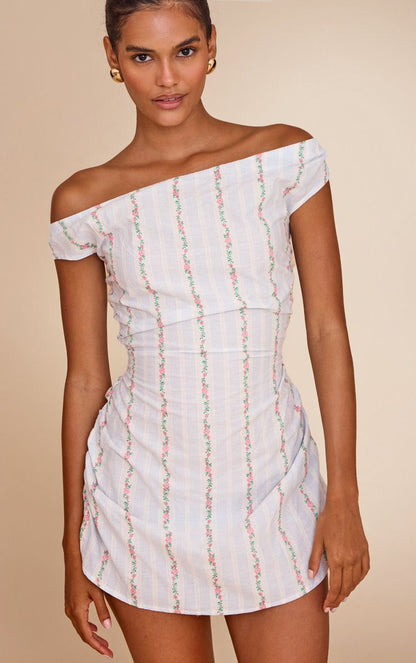 https://mediahub.prettylittlething.com/cnm2535_pastel%20blue_xl