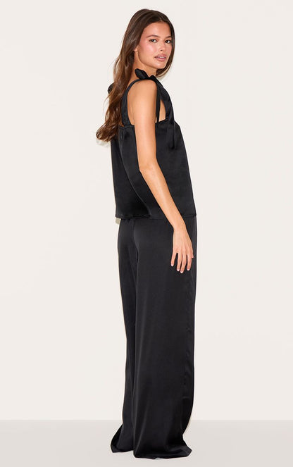 https://mediahub.prettylittlething.com/cnm2692_black_xl_1