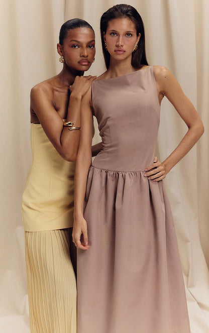 https://mediahub.prettylittlething.com/cnm2909_taupe_xl