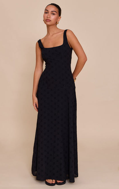 https://mediahub.prettylittlething.com/cnm3561_black_xl_3