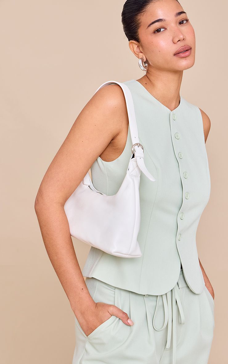 https://mediahub.prettylittlething.com/cnm3901_off%20white_xl_4