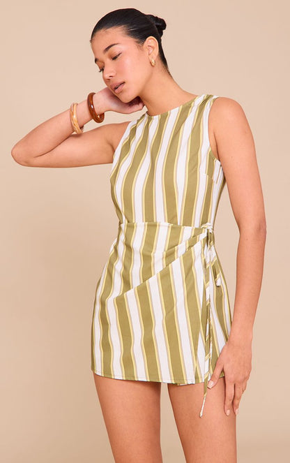 https://mediahub.prettylittlething.com/cnm4209_sage_xl_3