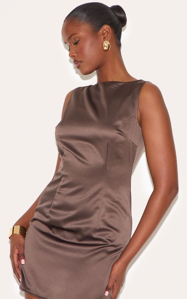 https://mediahub.prettylittlething.com/cnm4701_taupe_xl_3
