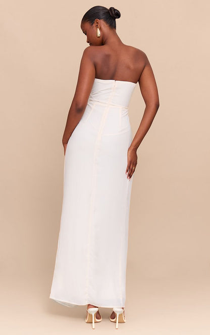 https://mediahub.prettylittlething.com/cnm5830_cream_xl_1