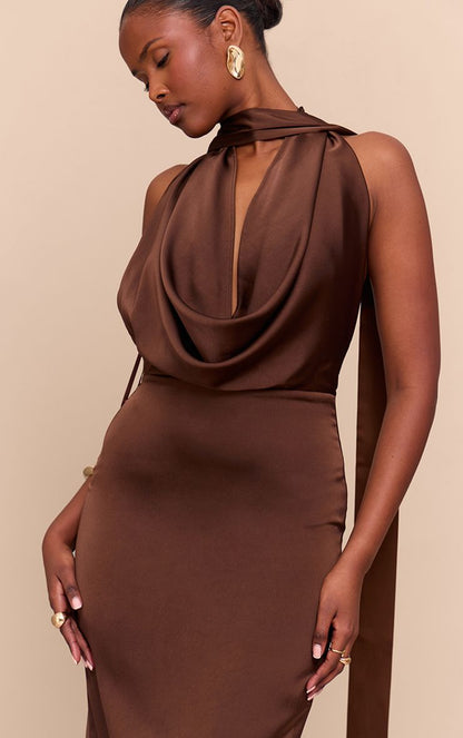 https://mediahub.prettylittlething.com/cnm5957_chocolate_xl_3