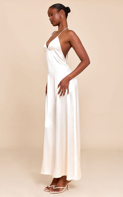 https://mediahub.prettylittlething.com/cnm5981_cream_xl_2