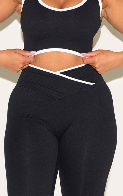 https://mediahub.prettylittlething.com/cnm6283_black_xl_3