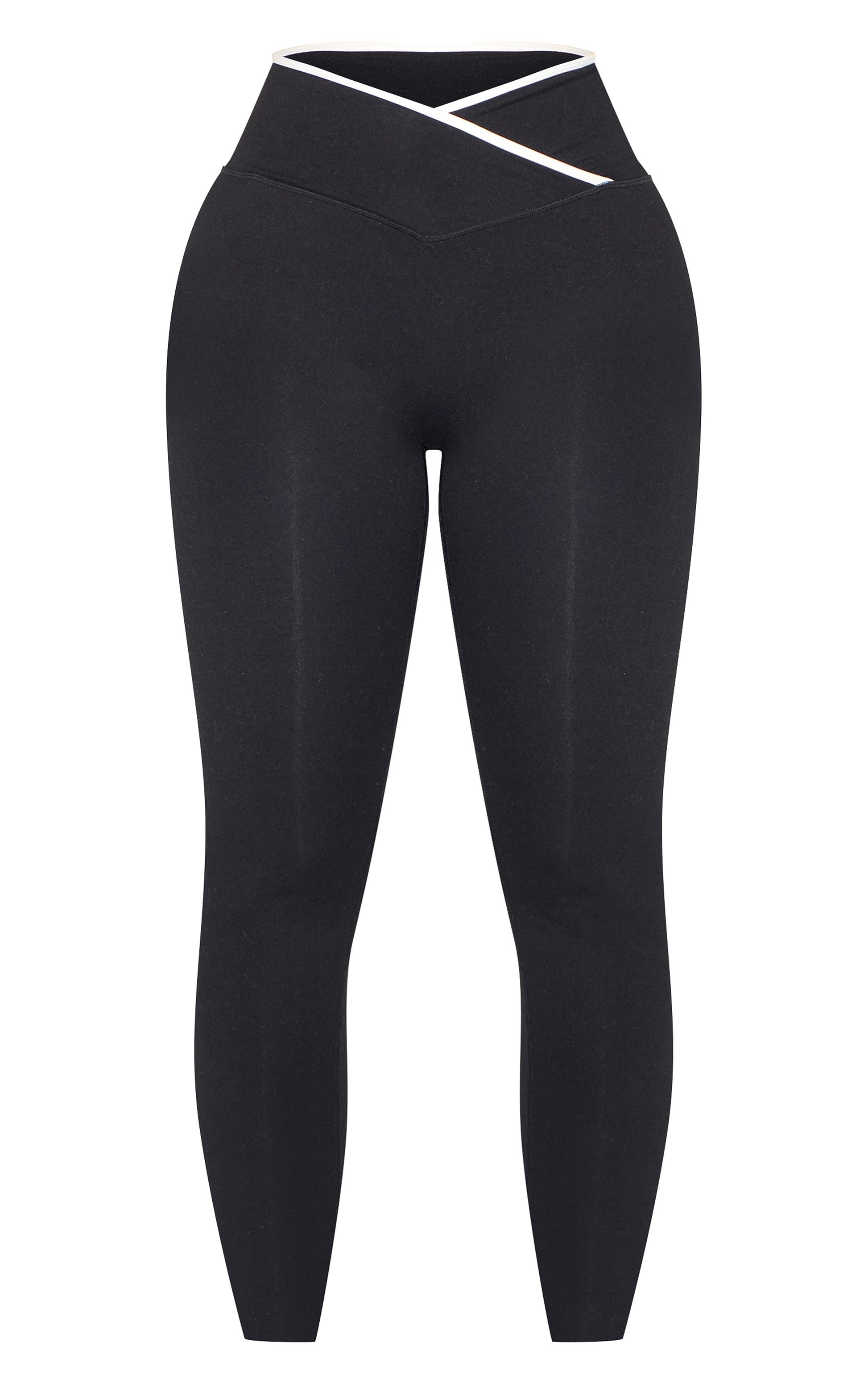 https://mediahub.prettylittlething.com/cnm6283_black_xl_4