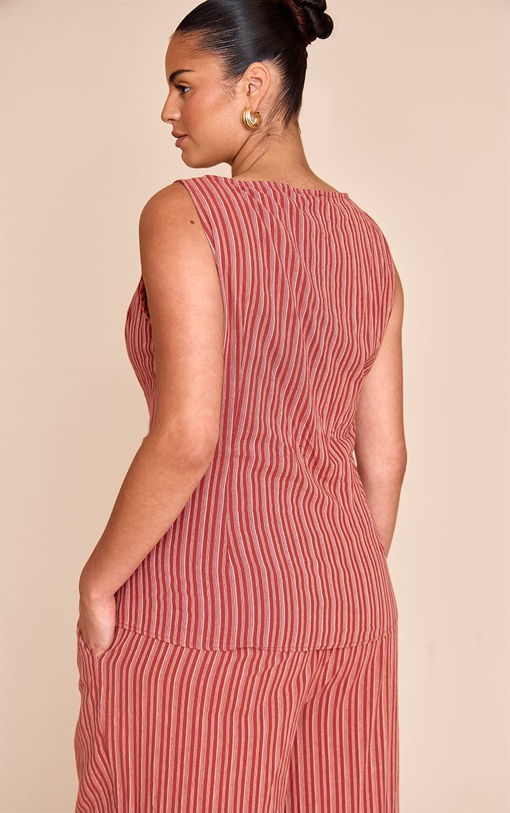 https://mediahub.prettylittlething.com/cnm6528_red_xl_1