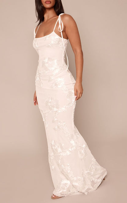 https://mediahub.prettylittlething.com/cnm7072_white_xl_2