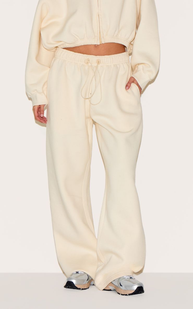 https://mediahub.prettylittlething.com/cnm7121_cream_xl_2