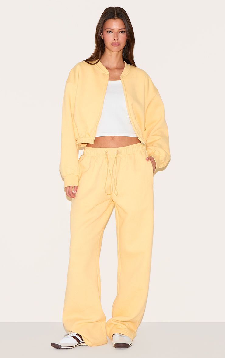 https://mediahub.prettylittlething.com/cnm7124_butter%20yellow_xl_2