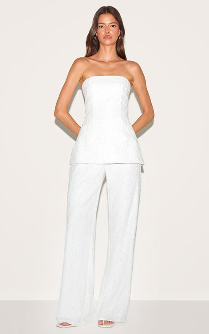 https://mediahub.prettylittlething.com/cnm7285_white_xl