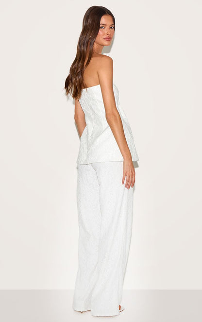 https://mediahub.prettylittlething.com/cnm7285_white_xl_1