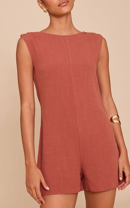 https://mediahub.prettylittlething.com/cnm7317_rust_xl_3