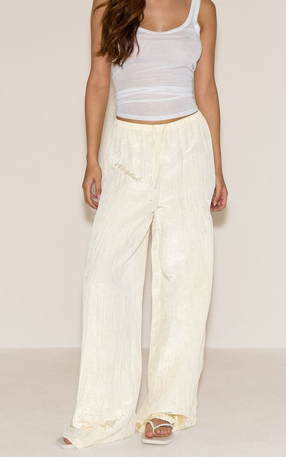 https://mediahub.prettylittlething.com/cnm7366_cream_xl_1