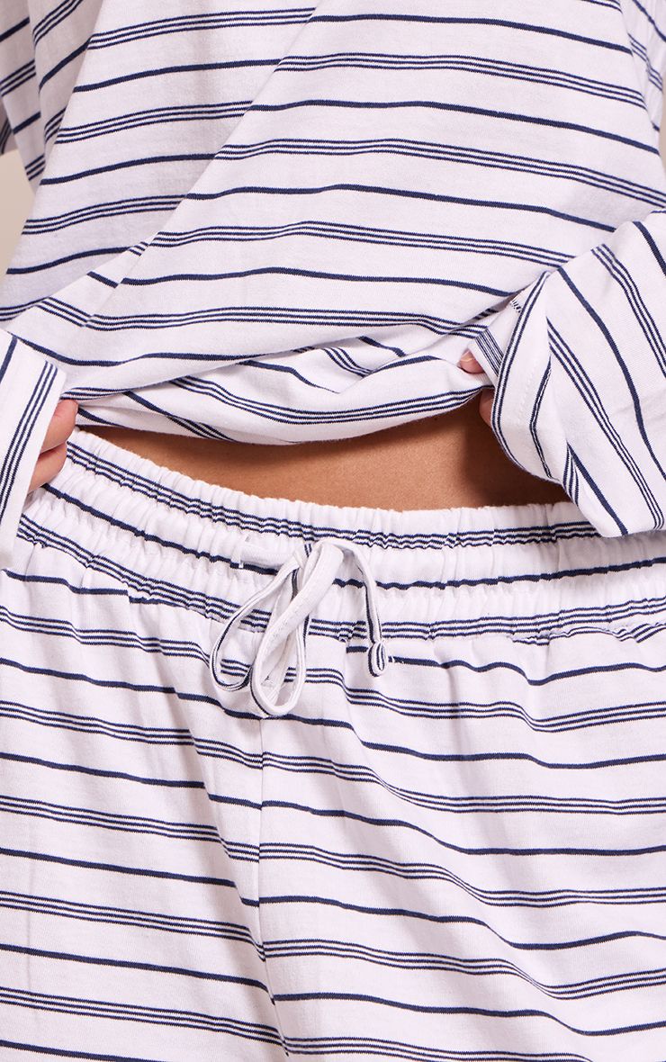 https://mediahub.prettylittlething.com/cnm7416_navy_xl_3