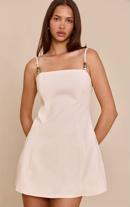 https://mediahub.prettylittlething.com/cnm7479_natural_xl