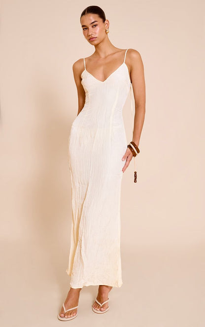 https://mediahub.prettylittlething.com/cnm7492_natural_xl