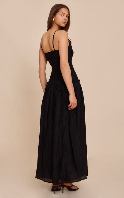 https://mediahub.prettylittlething.com/cnm7497_black_xl_1