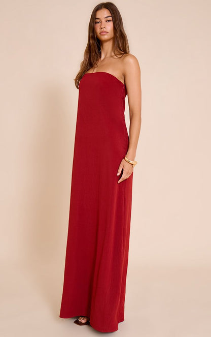 https://mediahub.prettylittlething.com/cnm7609_deep%20red_xl_2