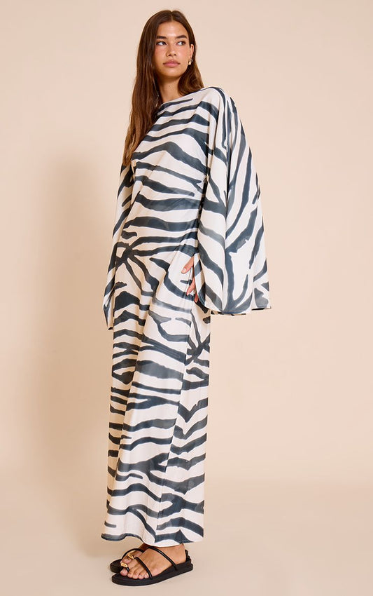 https://mediahub.prettylittlething.com/cnm7634_zebra_xl