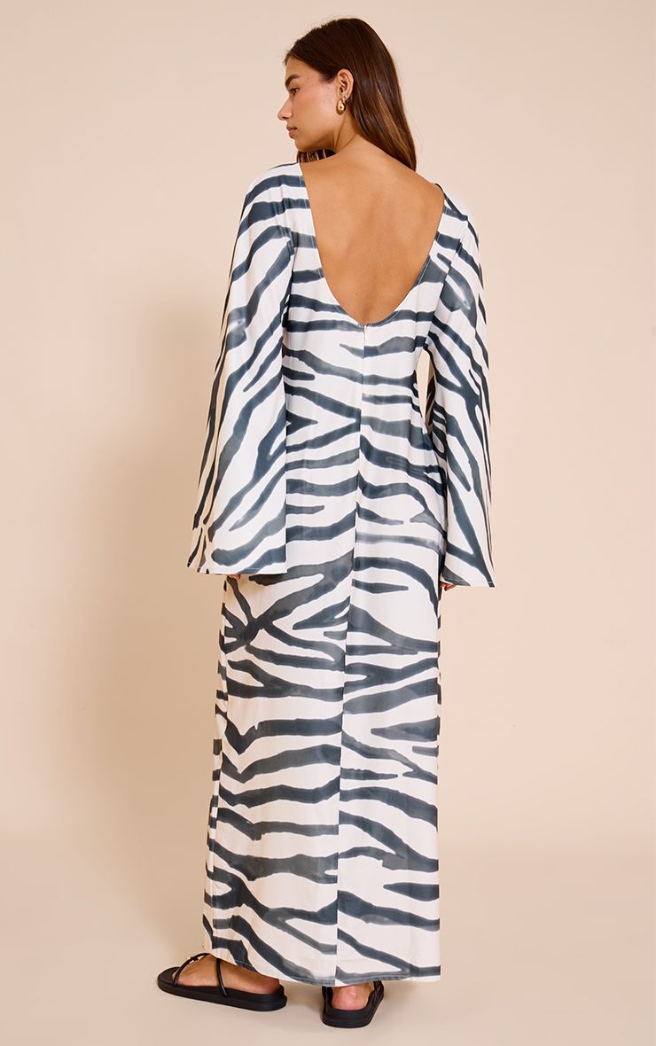 https://mediahub.prettylittlething.com/cnm7634_zebra_xl_1