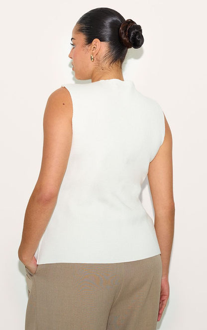 https://mediahub.prettylittlething.com/cnm7735_cream_xl_1