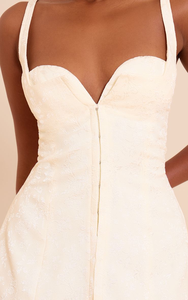 https://mediahub.prettylittlething.com/cnm7943_cream_xl_3
