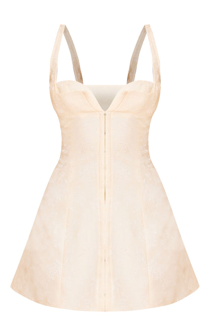 https://mediahub.prettylittlething.com/cnm7943_cream_xl_4