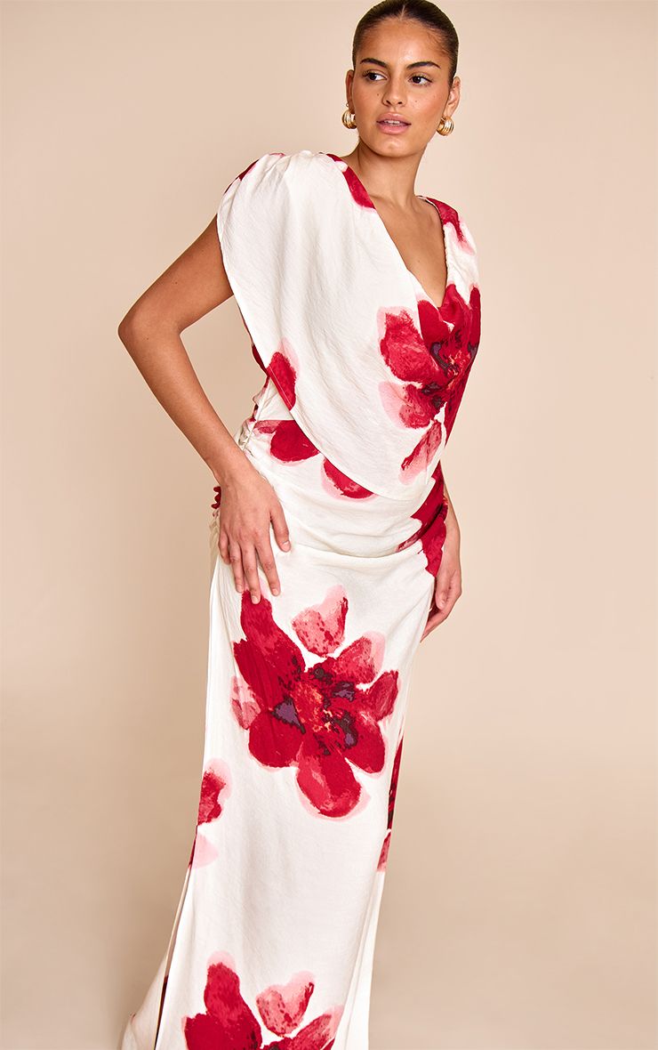 https://mediahub.prettylittlething.com/cnm8244_red_xl_1