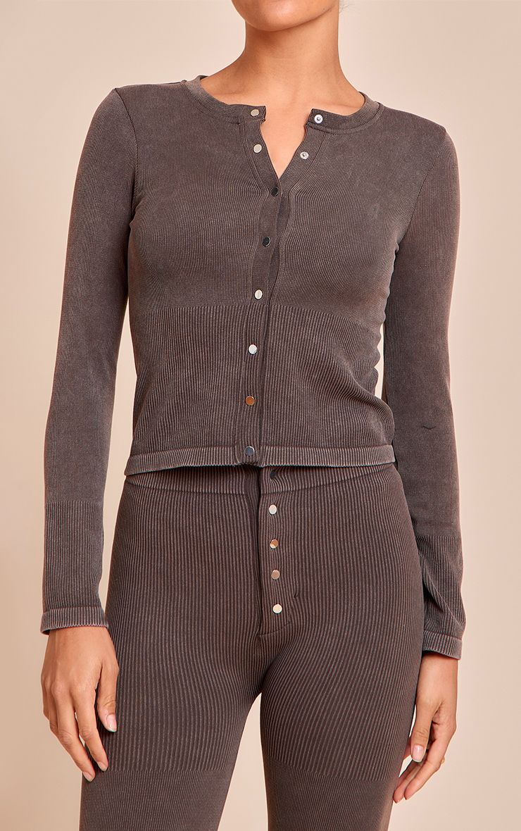 https://mediahub.prettylittlething.com/cnm8511_chocolate_xl_3