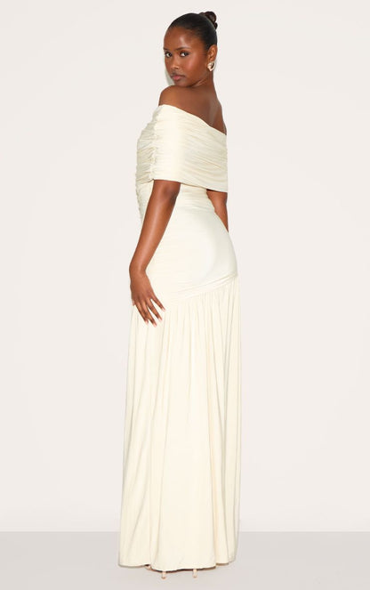 https://mediahub.prettylittlething.com/cnm8673_cream_xl_1