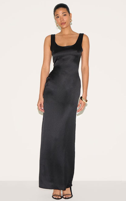 https://mediahub.prettylittlething.com/cnm8719_black_xl