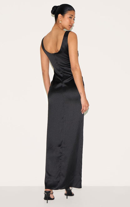 https://mediahub.prettylittlething.com/cnm8719_black_xl_1
