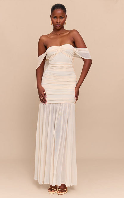 https://mediahub.prettylittlething.com/cnm9130_cream_xl