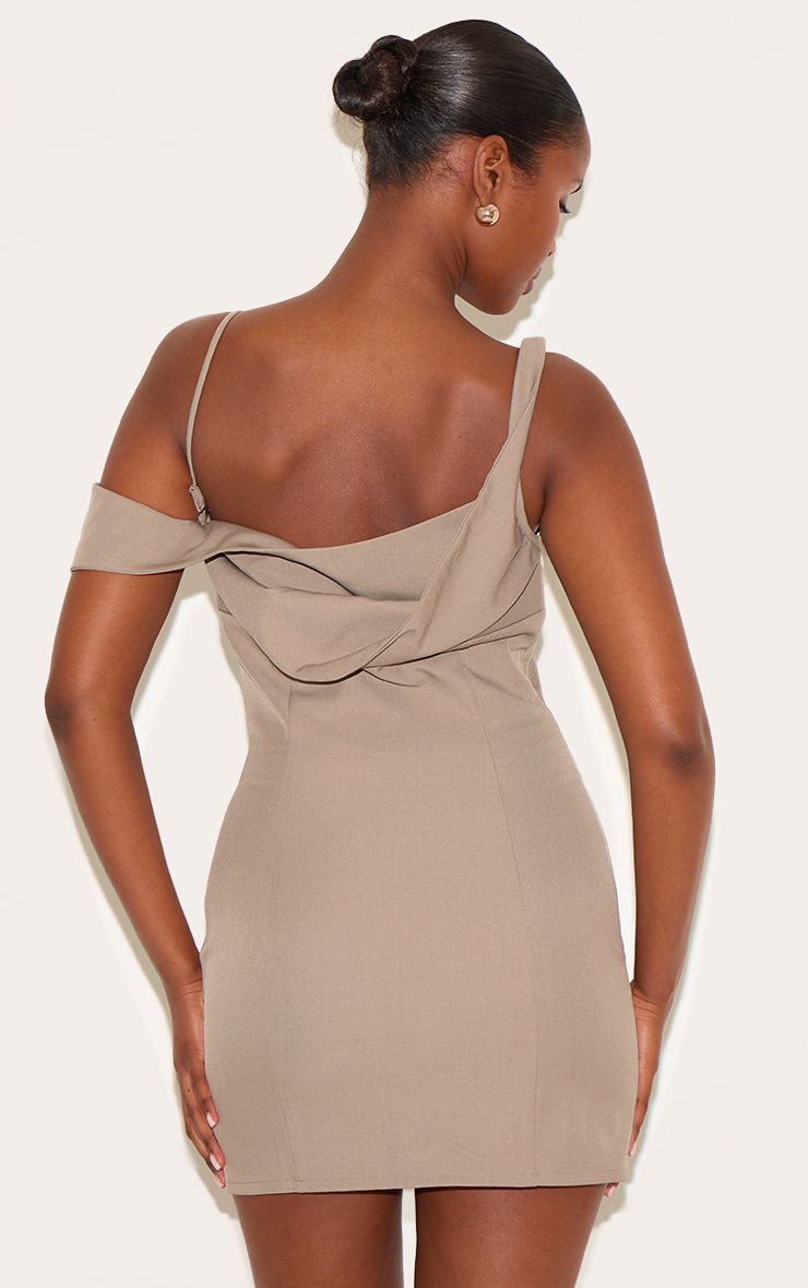 https://mediahub.prettylittlething.com/cnm9186_taupe_xl_1