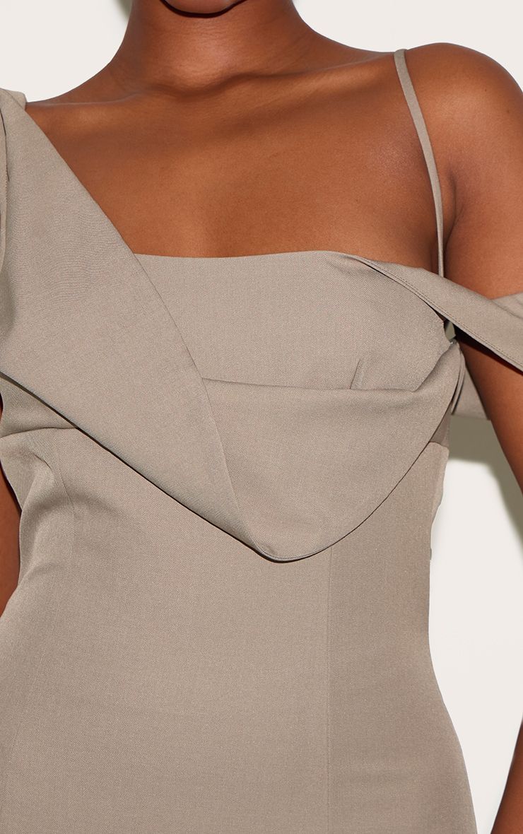 https://mediahub.prettylittlething.com/cnm9186_taupe_xl_3