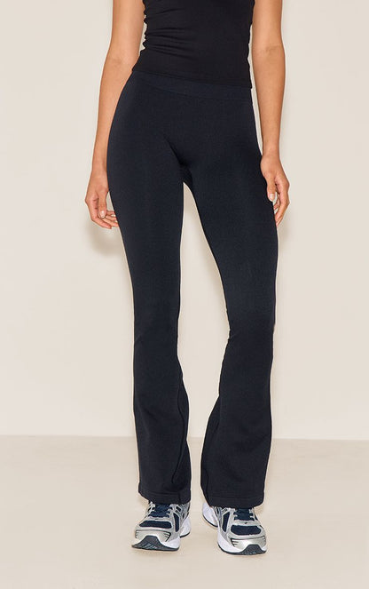https://mediahub.prettylittlething.com/cnm9799_black_xl_1
