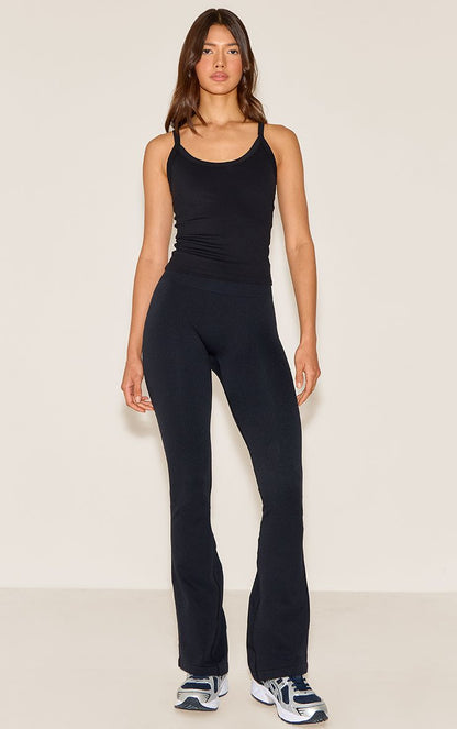 https://mediahub.prettylittlething.com/cnm9799_black_xl