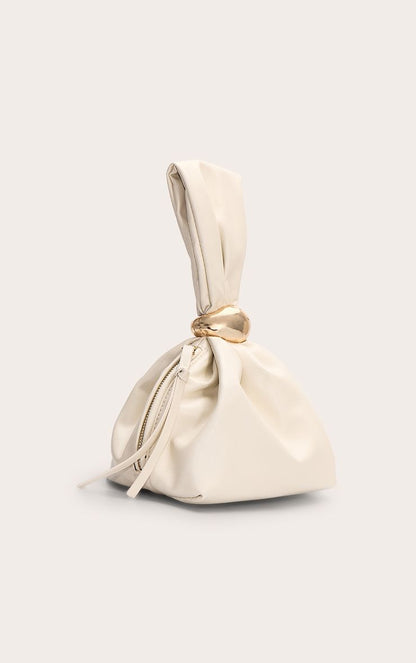 https://mediahub.prettylittlething.com/cnm9957_cream_xl_2
