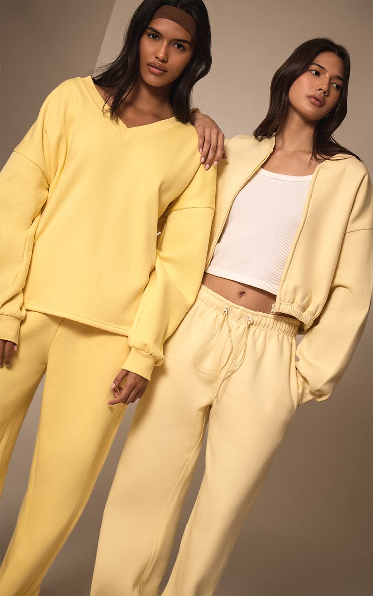 https://mediahub.prettylittlething.com/cnm9984_pale%20yellow_xl_2