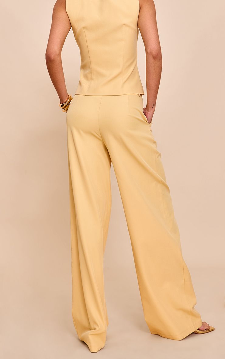 https://mediahub.prettylittlething.com/cnn0529_butter%20yellow_xl_2