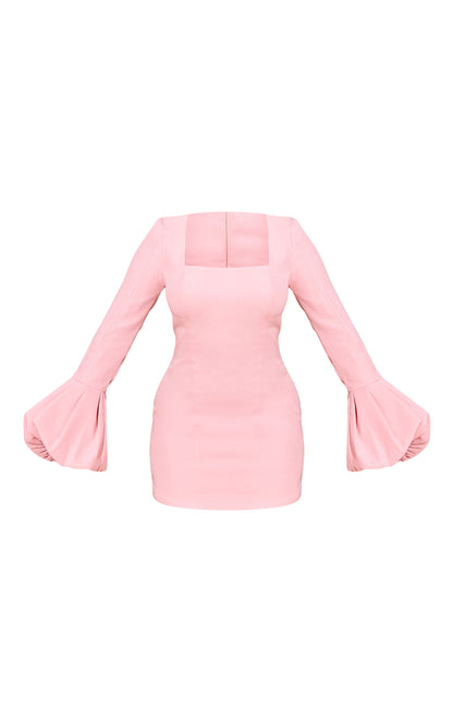 https://mediahub.prettylittlething.com/cnn0690_blush_xl_4