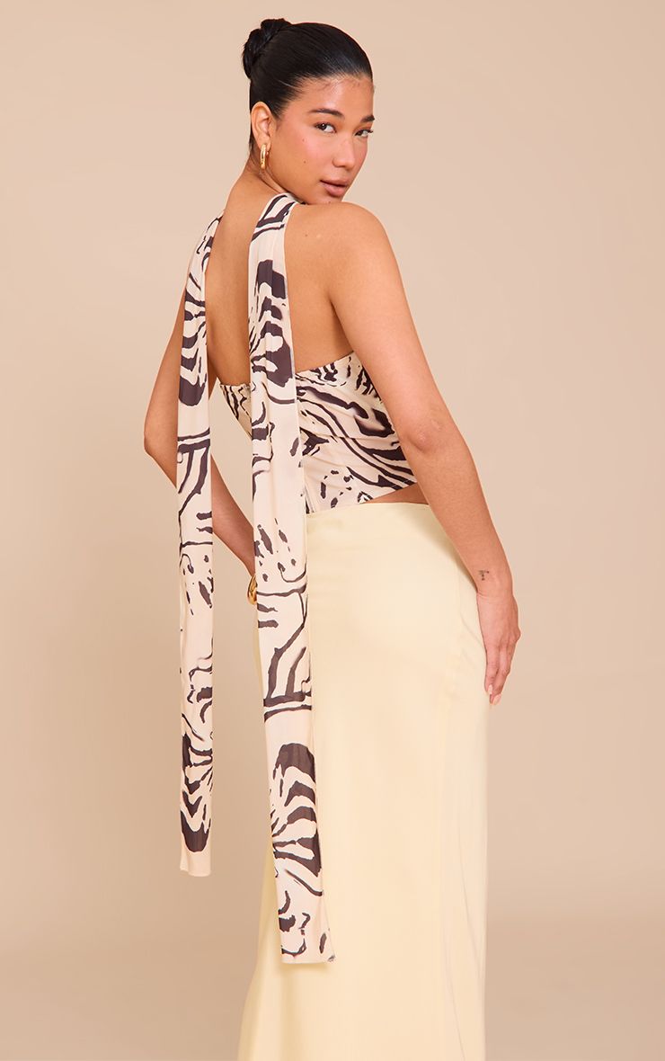 https://mediahub.prettylittlething.com/cnn0884_monochrome_xl_1