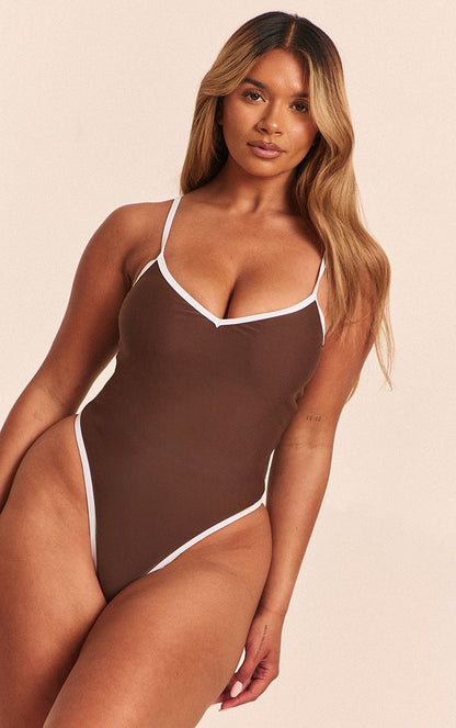 https://mediahub.prettylittlething.com/cnn1746_chocolate_xl